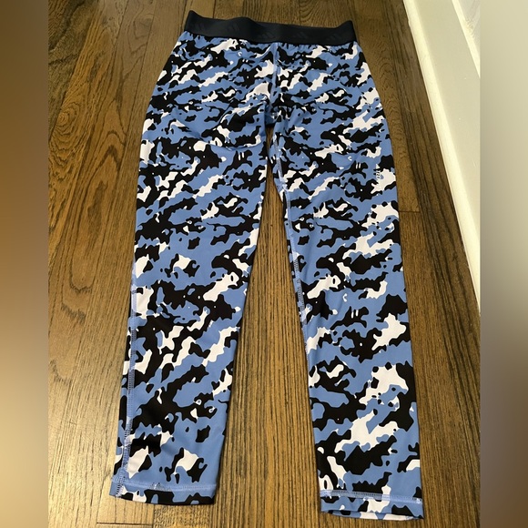EUC Adidas Leggings - Picture 4 of 9